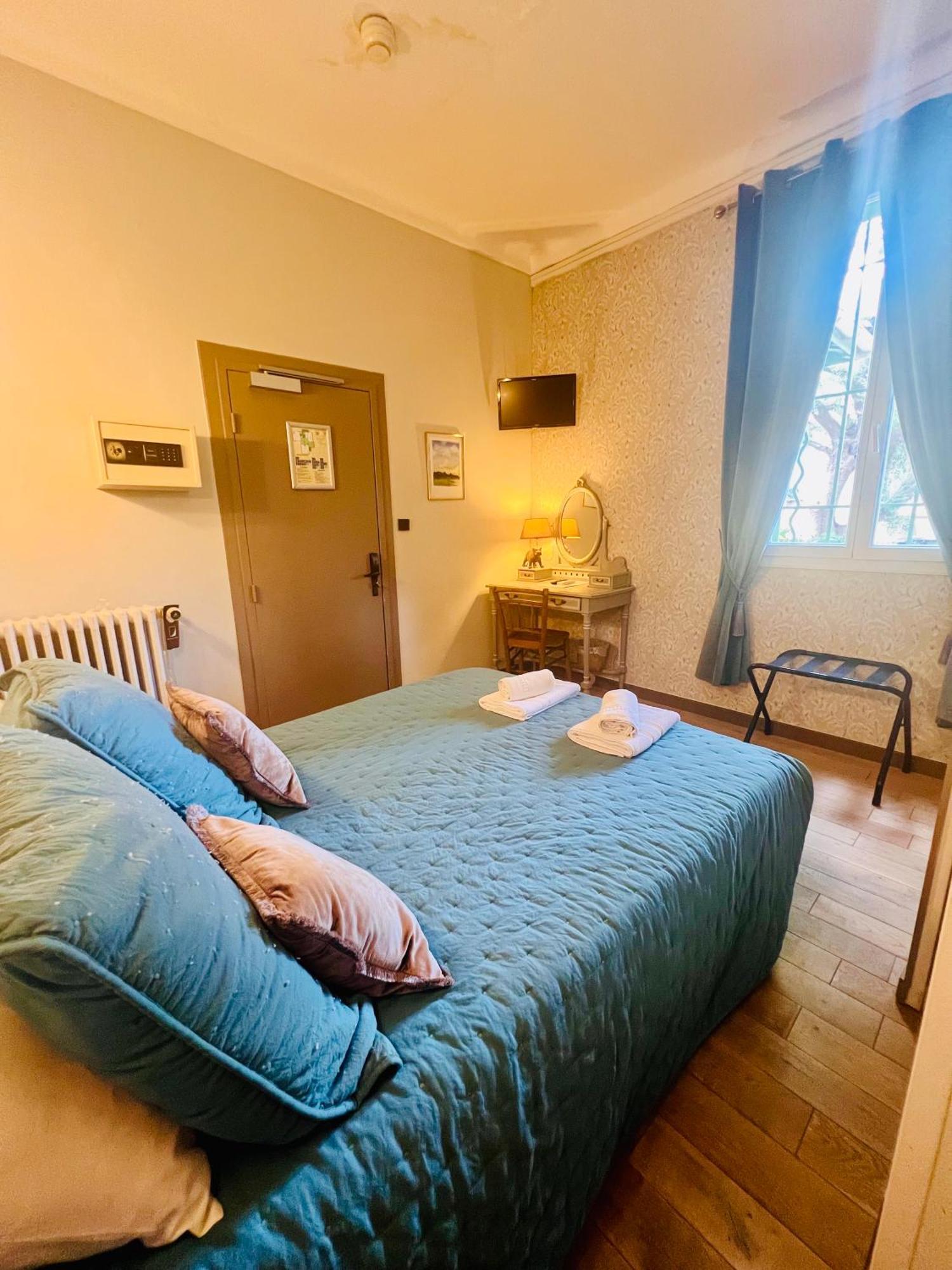 Hotel Le Ponteil Antibes Eksteriør billede