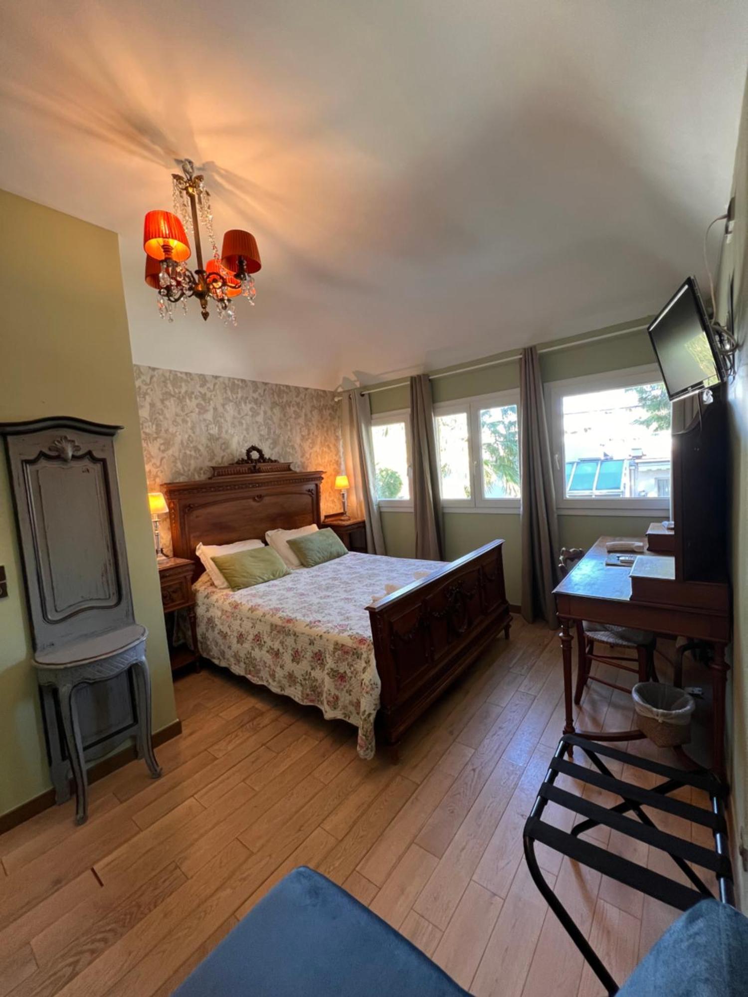 Hotel Le Ponteil Antibes Eksteriør billede